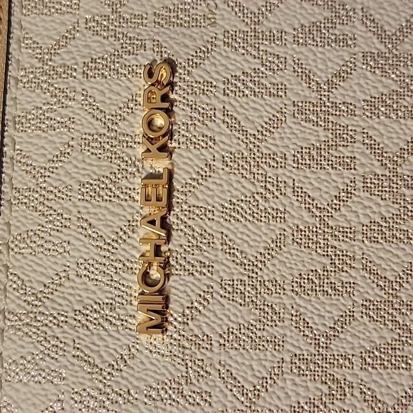 Michael Kors Charlotte Large Signature Logo and Metallic Top-Zip Tote Bag - Picture 12 of 16